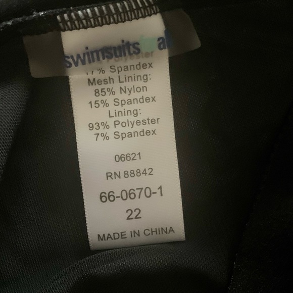 Swimsuits for All Mastermind Baroque Paisley Mirrored Underwire Swimsuit size 22 - Picture 5 of 7